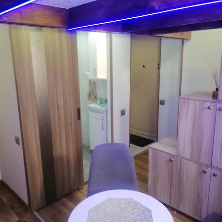 Apartment центр, галицький район, площа ринок, оперний театр, вулиця котлярська 5 *