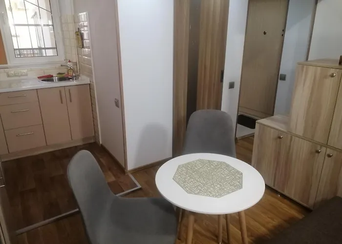 центр, галицький район, площа ринок, оперний театр, вулиця котлярська 5 * Lviv