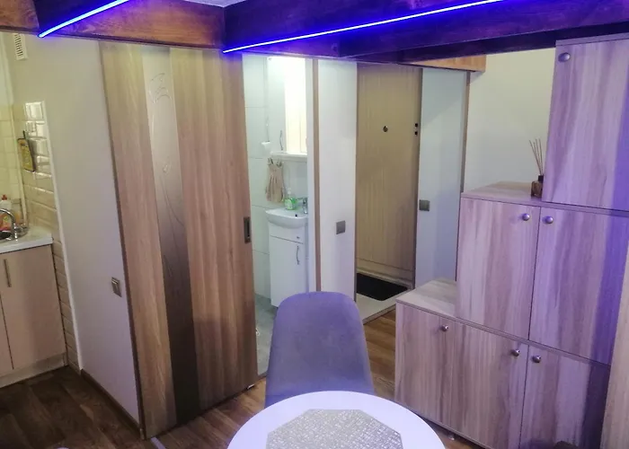 Apartment центр, галицький район, площа ринок, оперний театр, вулиця котлярська 5 *