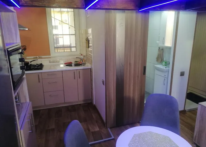 центр, галицький район, площа ринок, оперний театр, вулиця котлярська 5