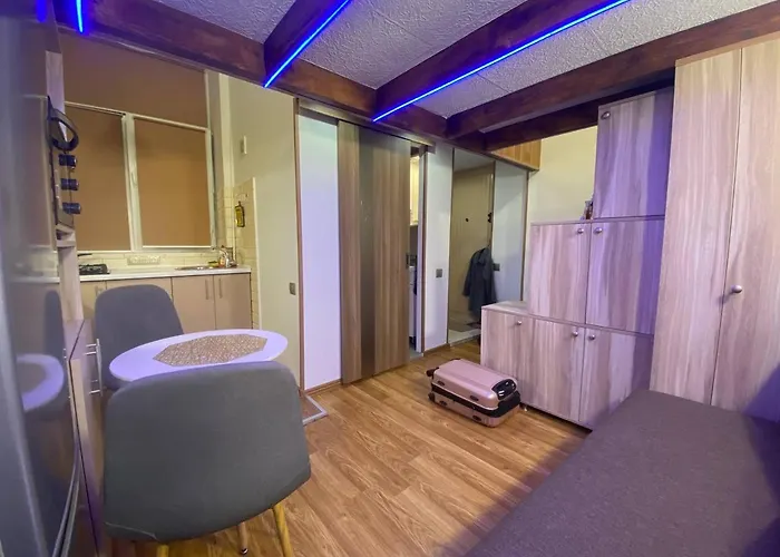 Apartment центр, галицький район, площа ринок, оперний театр, вулиця котлярська 5 Lviv