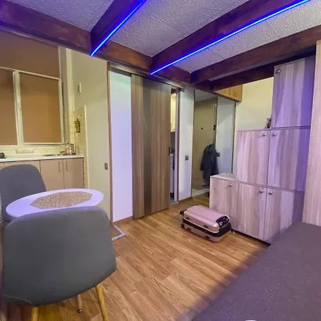 Apartment центр, галицький район, площа ринок, оперний театр, вулиця котлярська 5 Lviv